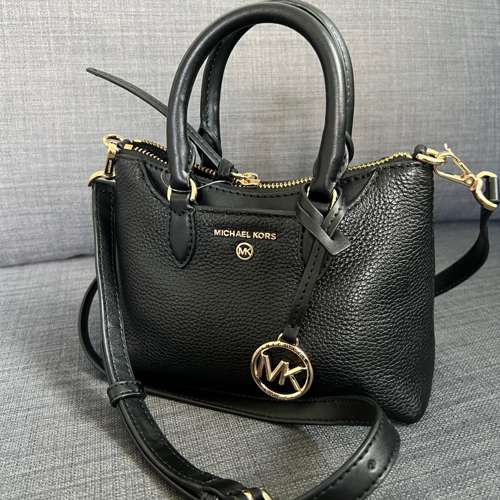 NWT MICHAEL KORS AUSTEN EXTRA SMALL CROSSBODY SATCHEL - Picture 1 of 10